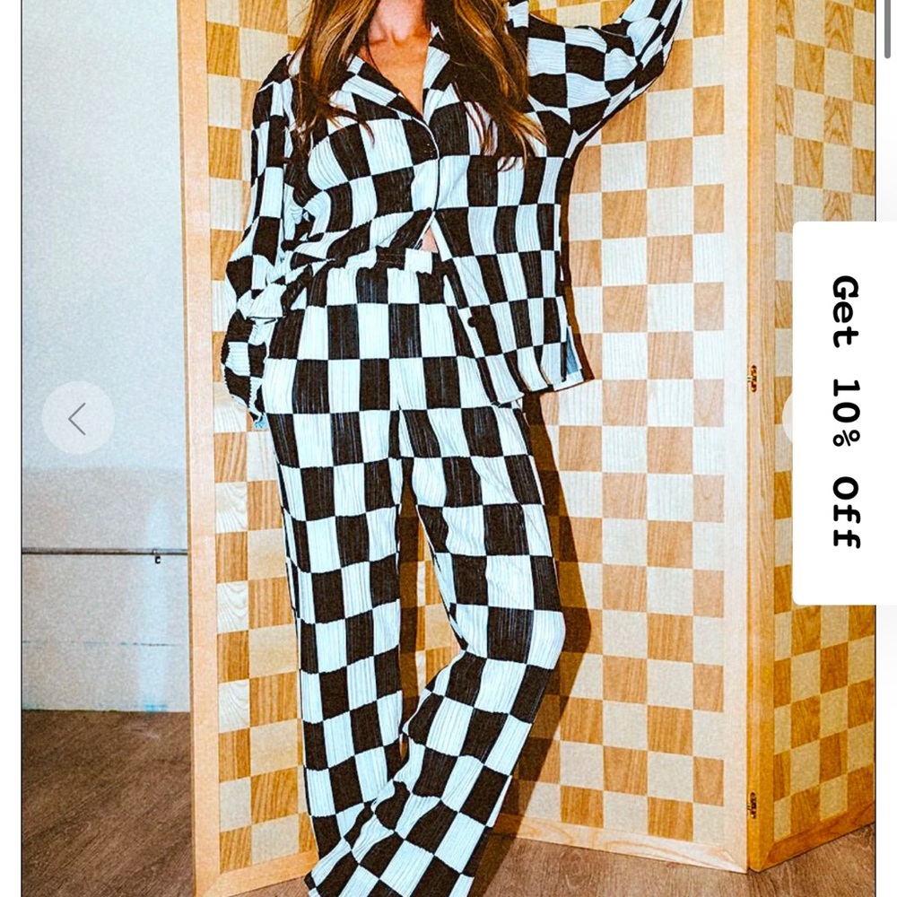 🏁 Dressed in Lala Long Sleeve Plissé Set in Checkerboard, top worn once
